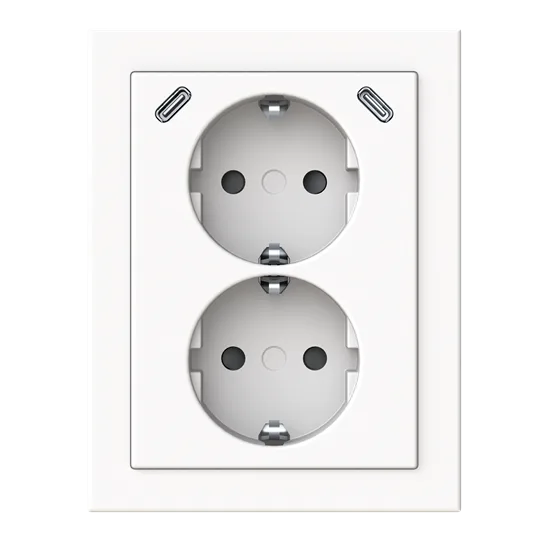 SCHUKO USB-Doppelsteckdose Safety+ mit 2x USB C, Aufputz/Eckmontage