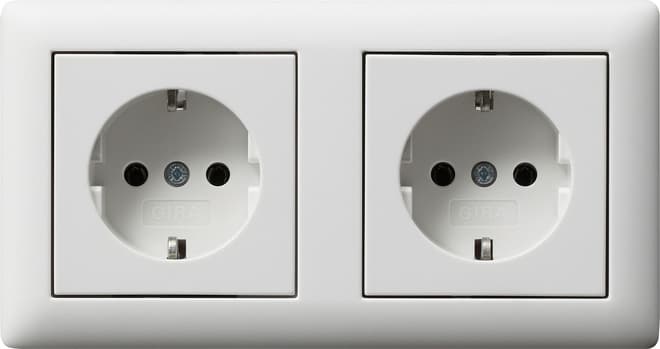 SCHUKO-Steckdose 2f verdr.+ Rahmen Standard 55 Reinweiß seidenmatt 479304